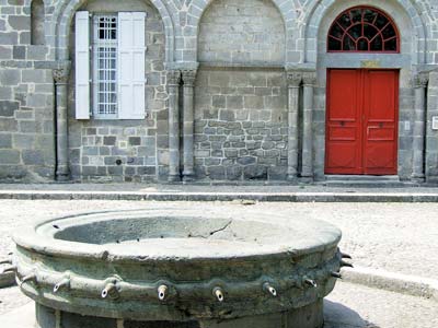 Vestiges de l'hpital abbatial Saint-Graud